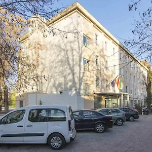 Albergue Inturjoven 2*, Granada España